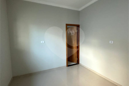 Casa à venda com 3 quartos, sendo 2 suítes, em Residencial Ponta Porã I, Ponta Porã, MS