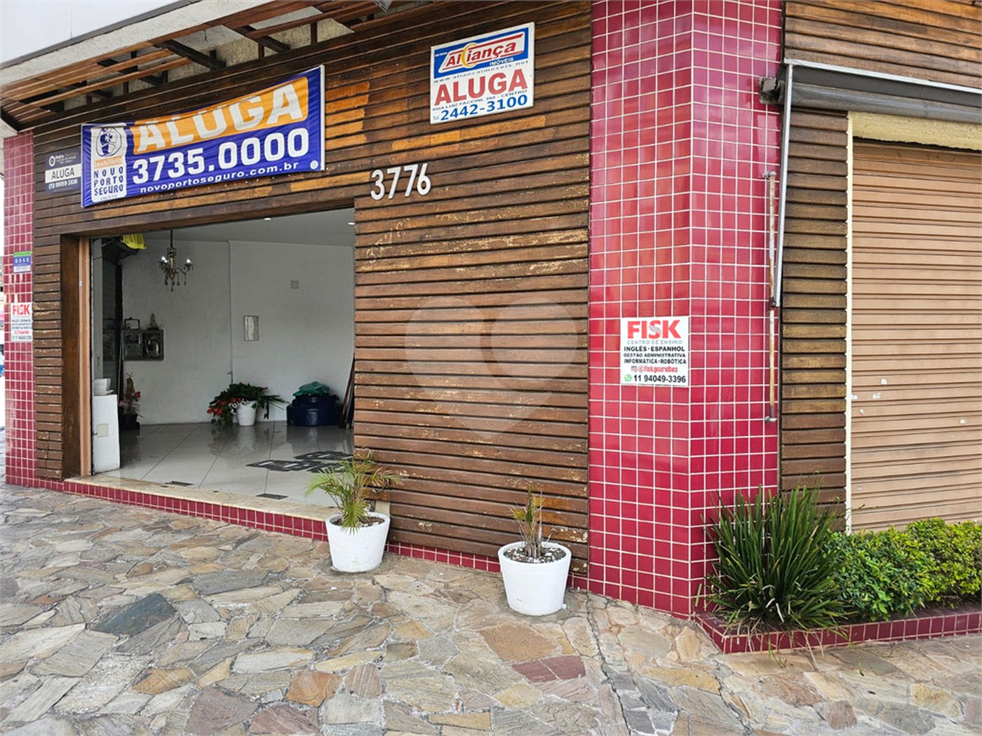 Salão para alugar em Vila Galvão, Guarulhos, SP