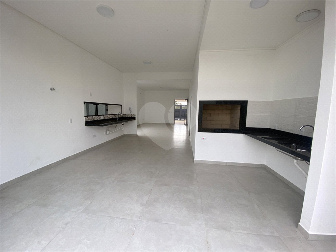 Casa à venda com 3 suítes em Jardim Estoril, Ponta Porã, MS