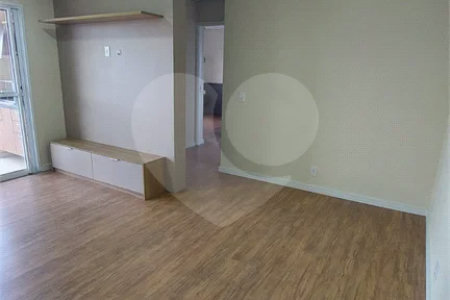 Apartamento para alugar com 2 quartos, sendo 1 suíte, em Aparecidinha, Sorocaba, SP