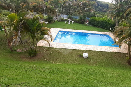 Casa em condomínio à venda com 3 quartos, sendo 1 suíte, no Centro, Bom Jesus dos Perdões, SP