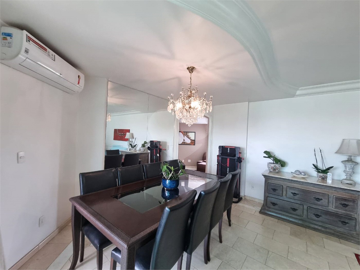 Apartamento à venda com 3 suítes no Centro, Sorocaba, SP