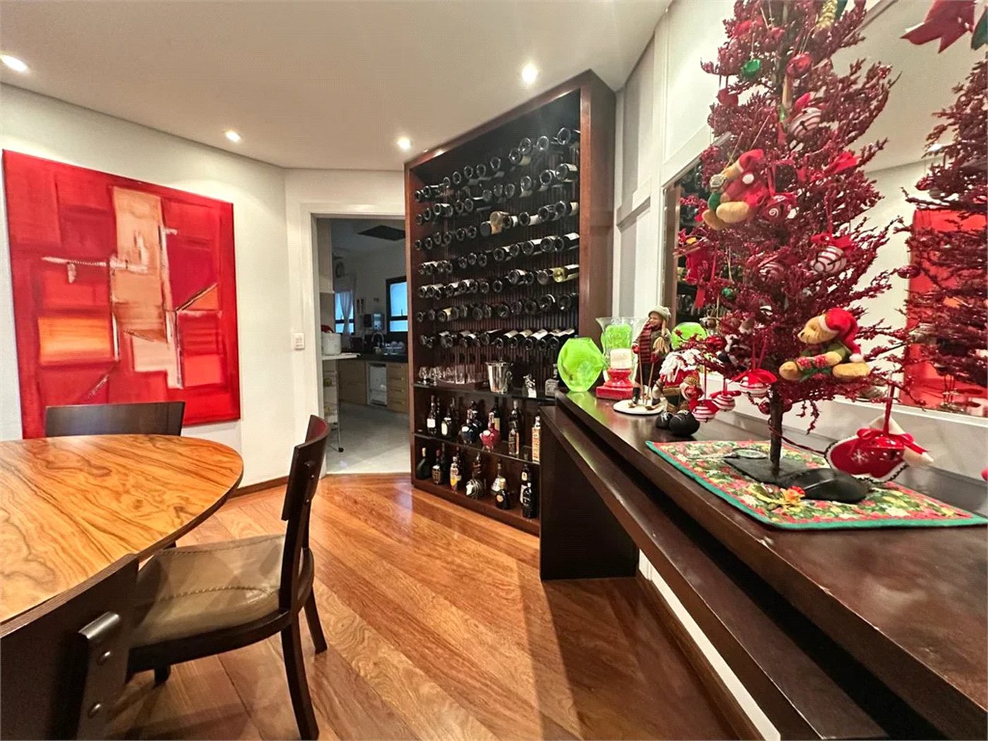 Apartamento à venda com 4 quartos, sendo 3 suítes, em Vila Andrade, São Paulo, SP