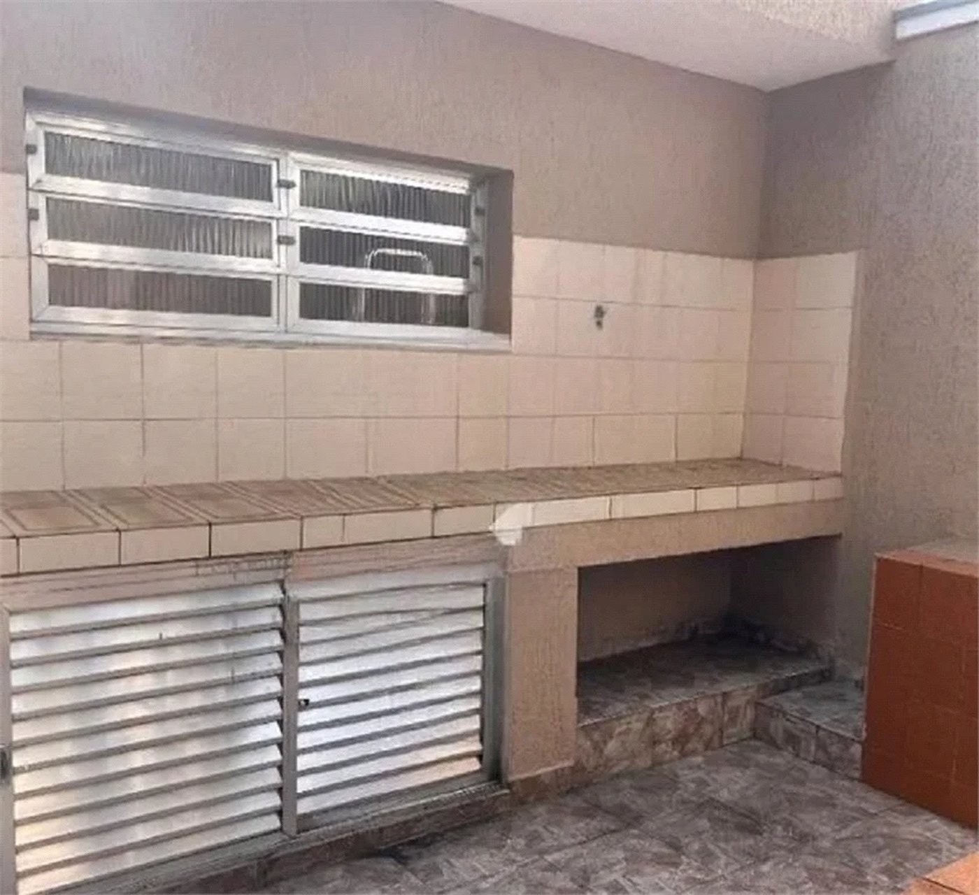 Sobrado à venda com 4 quartos, sendo 1 suíte,  em Alto da Lapa, São Paulo, SP