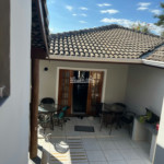 Casa à venda com 3 quartos, sendo 1 suíte,  em Retiro das Fontes, Atibaia, SP