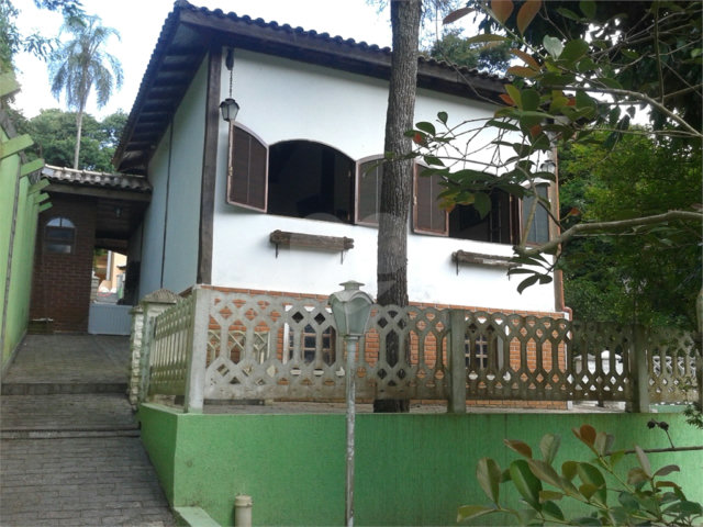 Casa à venda com 4 suítes no condomínio Sausalito, Mairiporã - SP