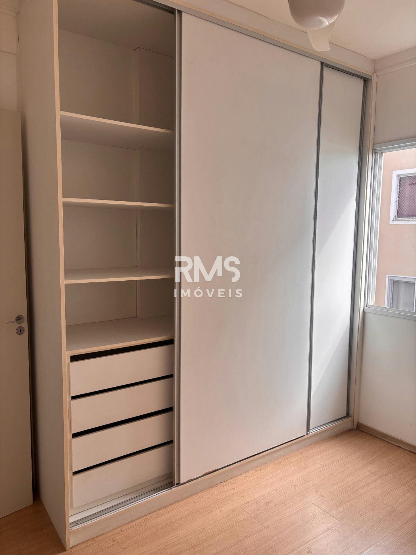 Apartamento à venda ou para alugar com 3 quartos, sendo 1 suíte,  em Vila São José, Itu, SP