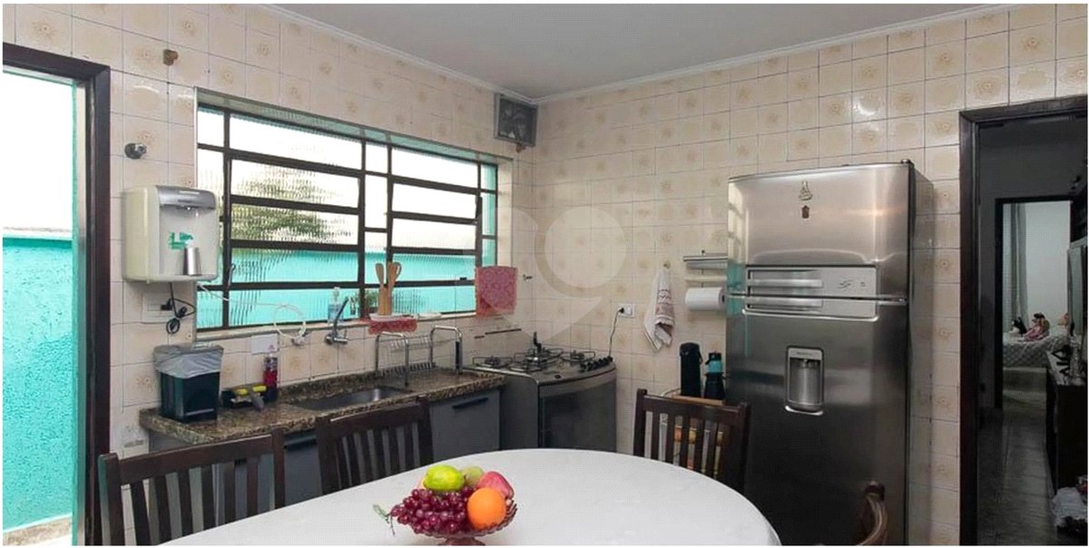 Casa Térrea à venda com 4 quartos, sendo 1 suíte,  em Vila Mazzei, São Paulo, SP