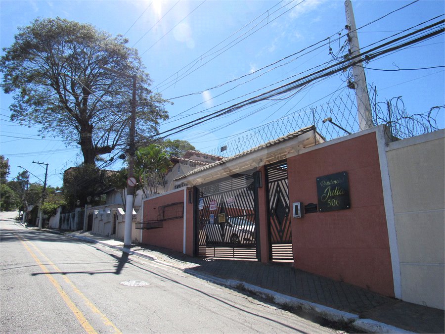 Casa à venda com 2 suítes no condomínio Real Residencial Julia, São Paulo - SP