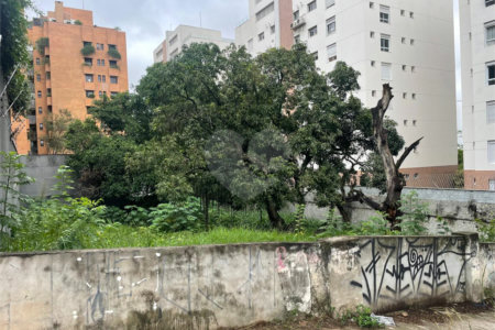 Terreno à venda em Jardim Guedala, São Paulo, SP