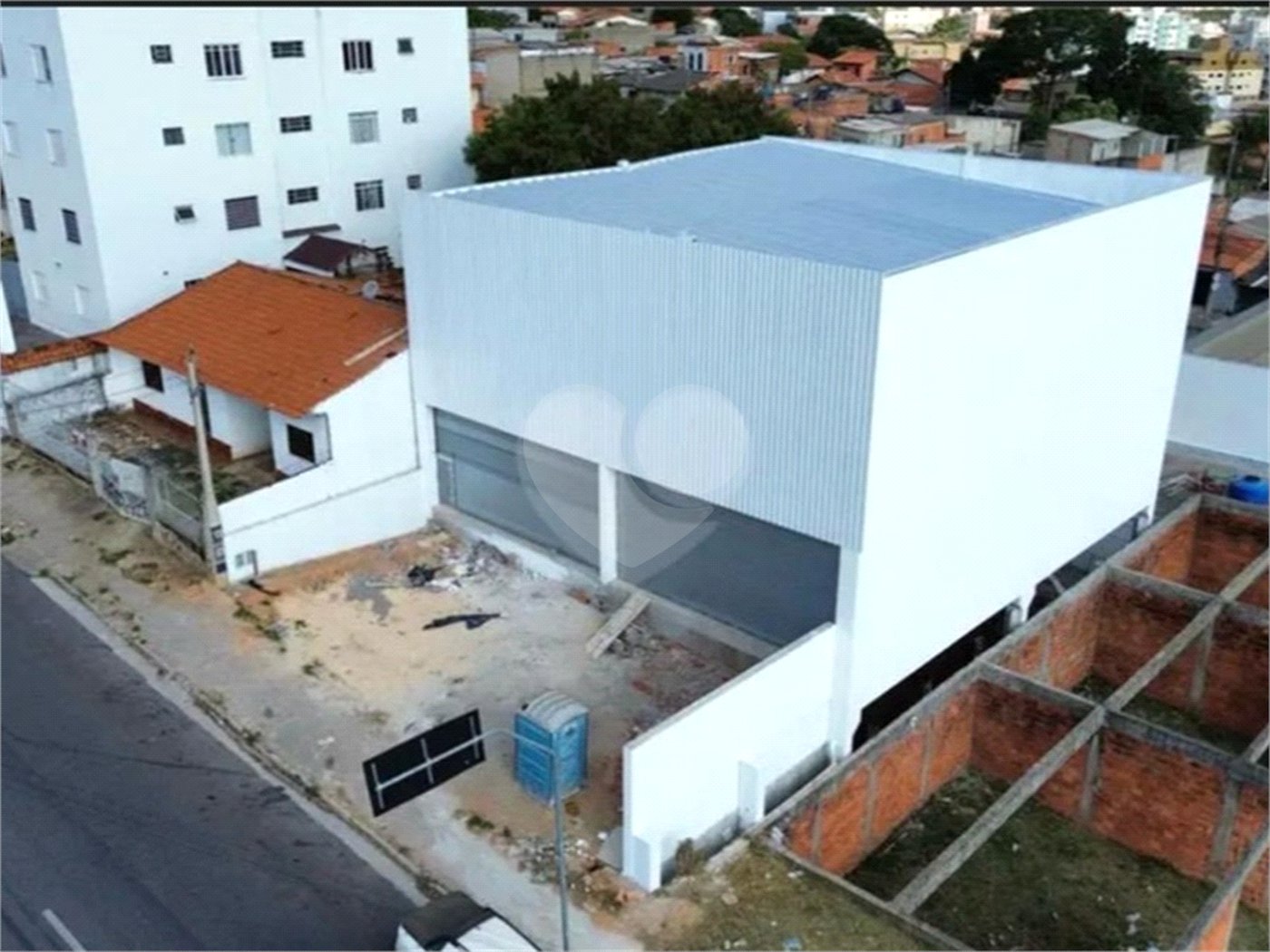 Barracão à venda em Jardim Simus, Sorocaba, SP