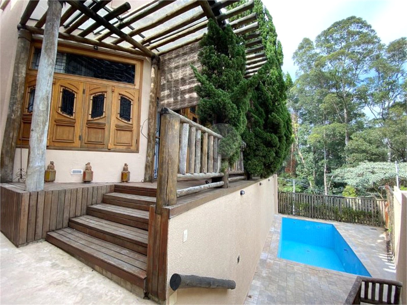 Casa em condomínio à venda com 4 quartos, sendo 3 suítes, em Jardim Vitória Régia, São Paulo, SP