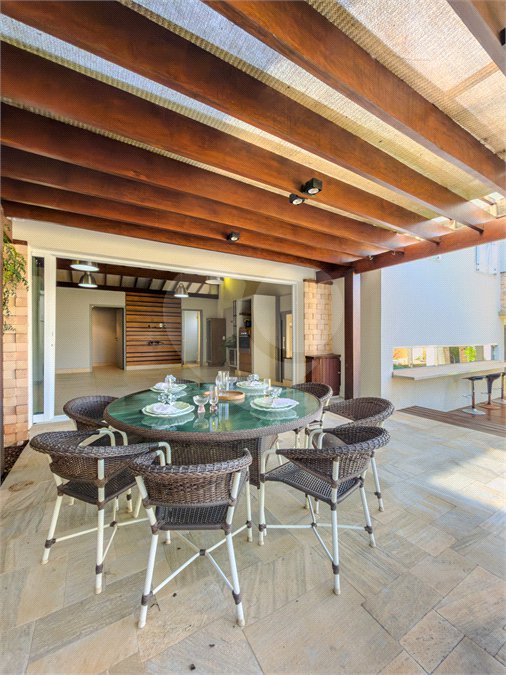 Casa à venda com 4 suítes no condomínio Villa Borghese, Indaiatuba - SP