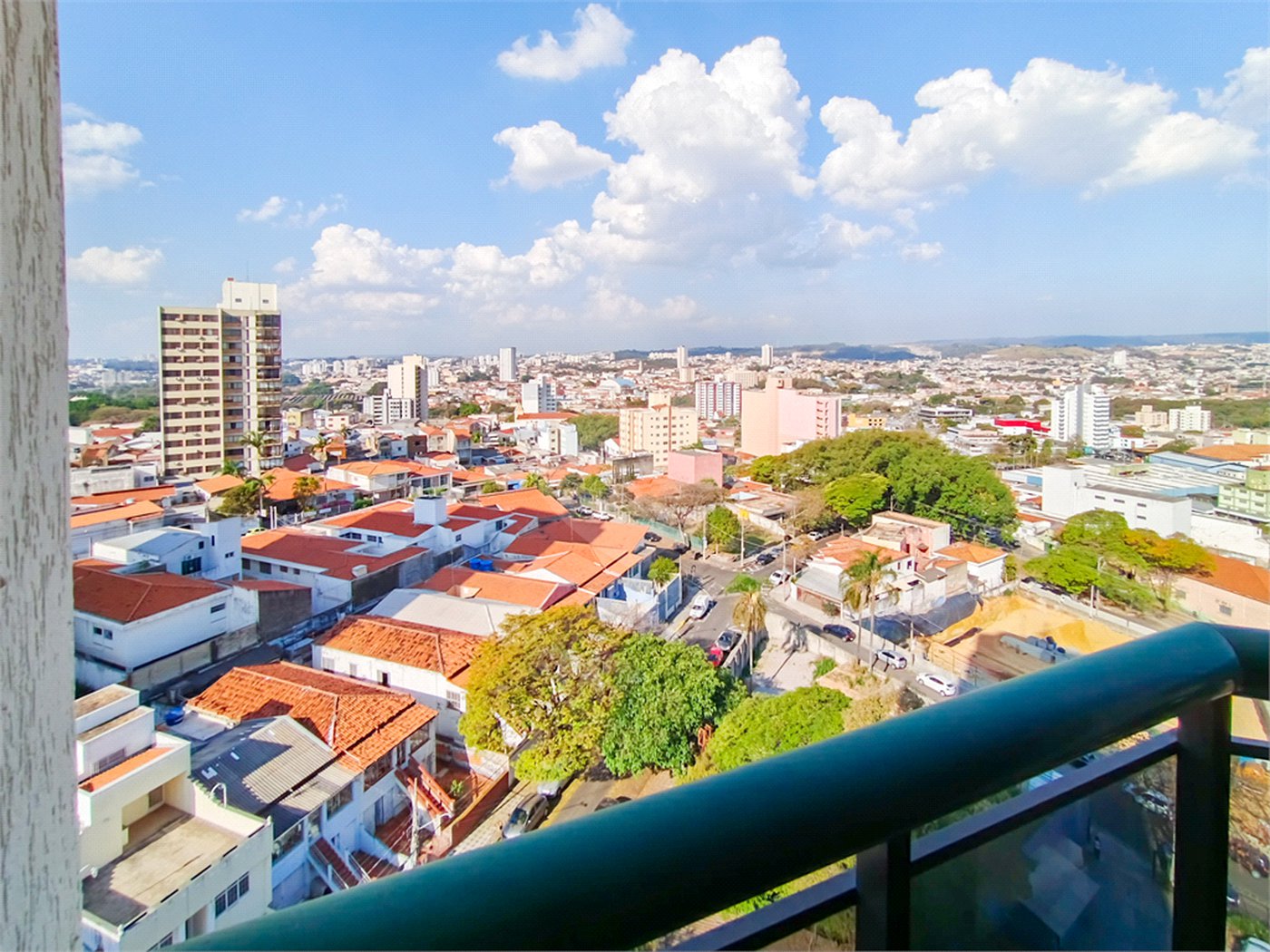 Apartamento à venda com 4 quartos, sendo 3 suítes, no Centro, Sorocaba, SP