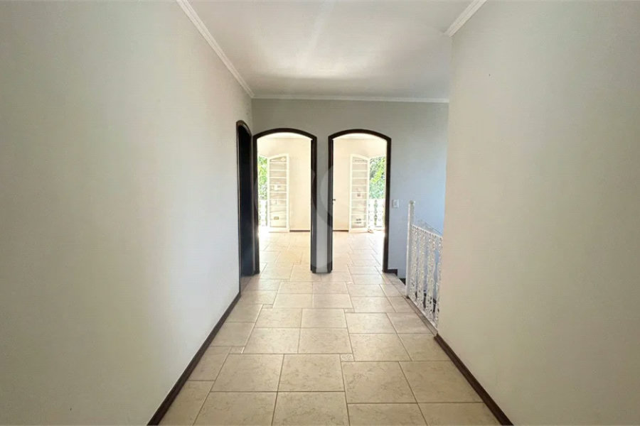 Venda Casa com 4 Dormitórios no Parque Santa Cecília