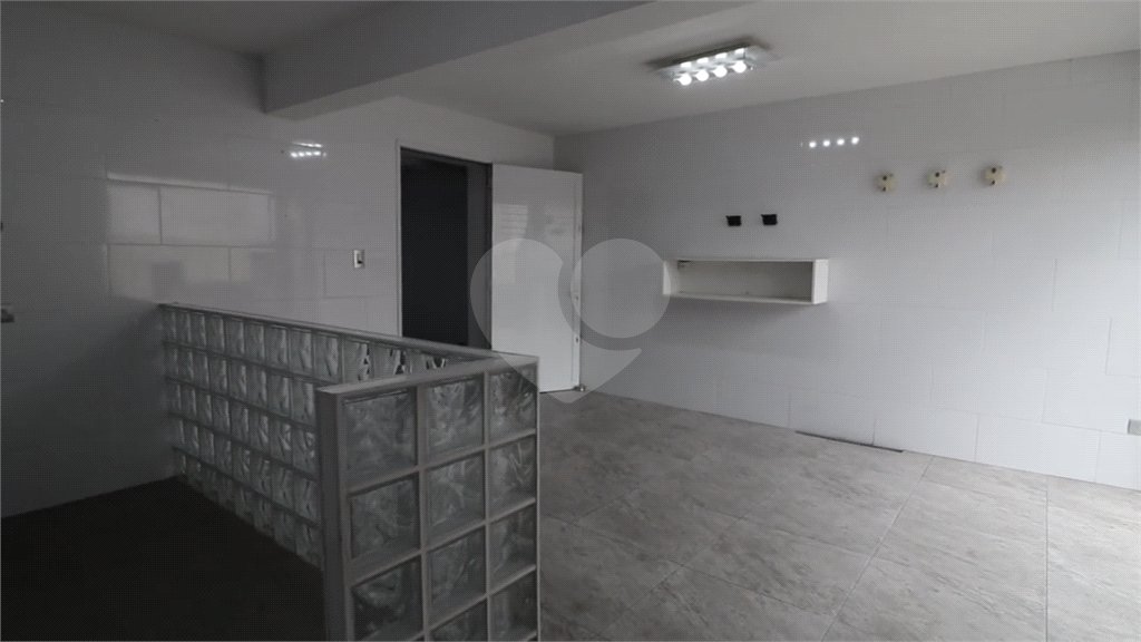 Sobrado à venda com 4 quartos em Vila Guilherme, São Paulo, SP