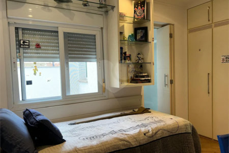 Casa à venda com 3 suítes em Santana, São Paulo, SP