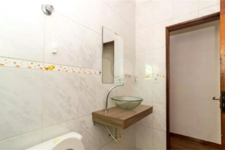 Casa à venda com 5 quartos, sendo 1 suíte, em Vila Rosália, Guarulhos, SP