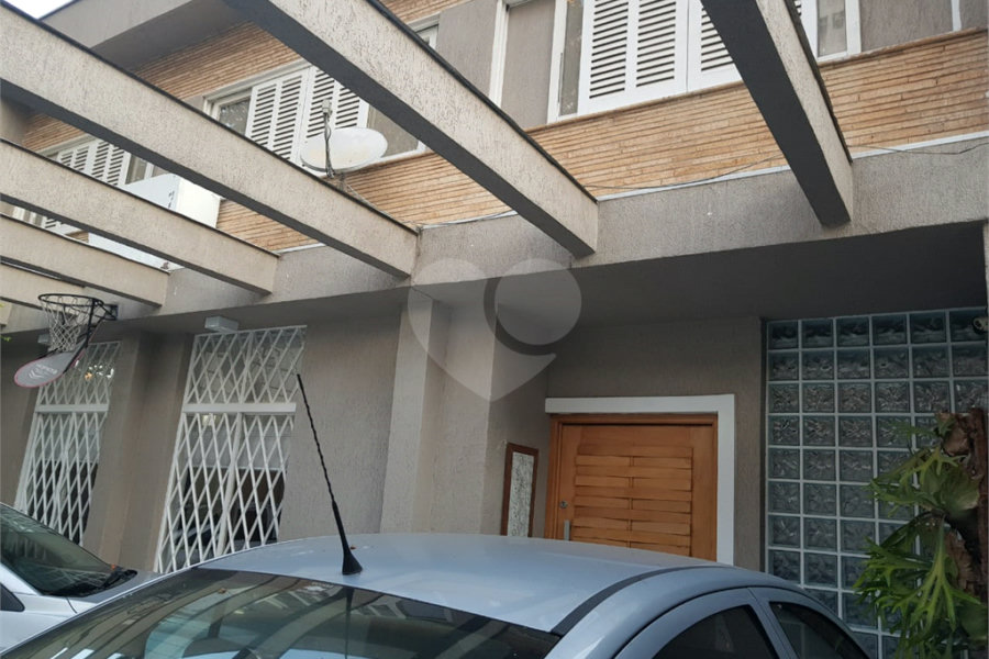 Casa à venda com 3 suítes em Campo Belo, São Paulo, SP