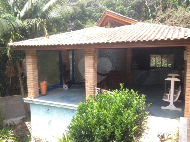 Sobrado à venda com 4 quartos, sendo 2 suítes,  em Serra da Cantareira, Mairiporã, SP