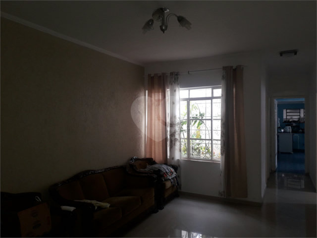Casa à venda com 4 quartos, sendo 2 suítes,  em Santana, São Paulo, SP