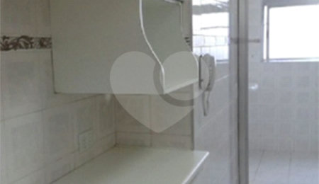 Apartamento à venda com 3 quartos, sendo 1 suíte,  em Saúde, São Paulo, SP
