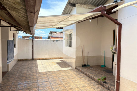 Casa à venda com 2 quartos em Conjunto Habitacional Brás Cubas, Mogi das Cruzes, SP