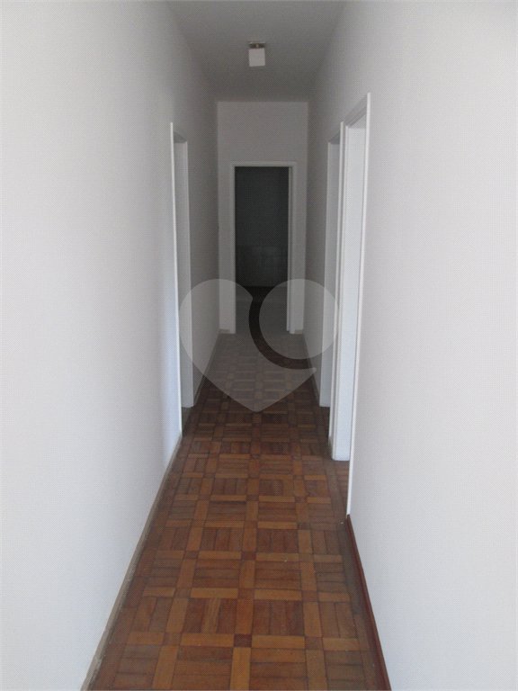 Sobrado à venda com 3 quartos em Horto, São Paulo, SP