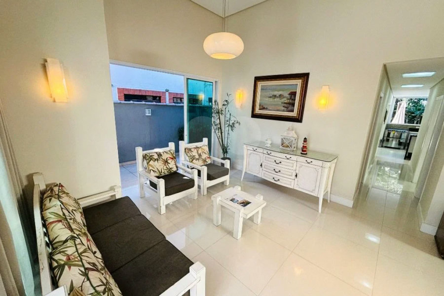 Casa à venda com 3 suítes em Riviera de São Lourenço, Bertioga, SP