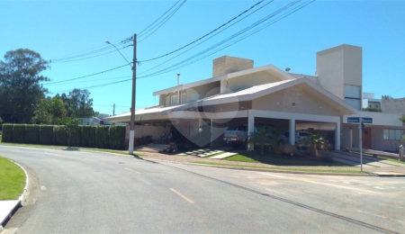 Casa à venda com 5 quartos, sendo 3 suítes,  em Reserva dos Vinhedos, Louveira, SP