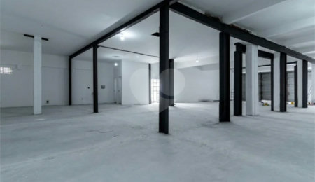 Salão Comercial Todo Reformado com 420m² Jaçanã!!!