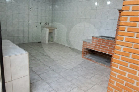 Sobrado à venda com 3 quartos, sendo 2 suítes, em Jardim Adriana, Indaiatuba, SP