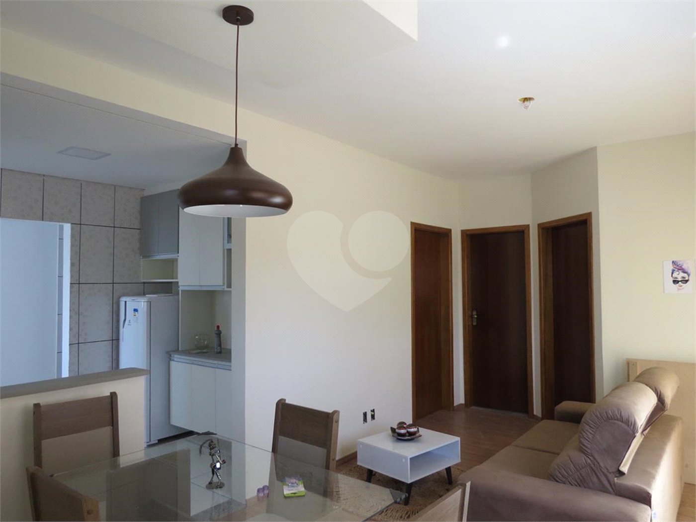 Apartamento à venda com 2 quartos, sendo 1 suíte,  em Vila Suissa, Mogi das Cruzes, SP