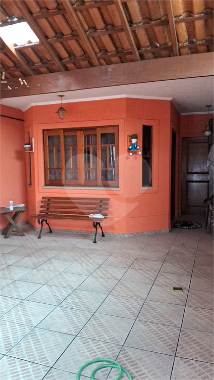 Sobrado à venda com 3 suítes em Vila Gustavo, São Paulo, SP