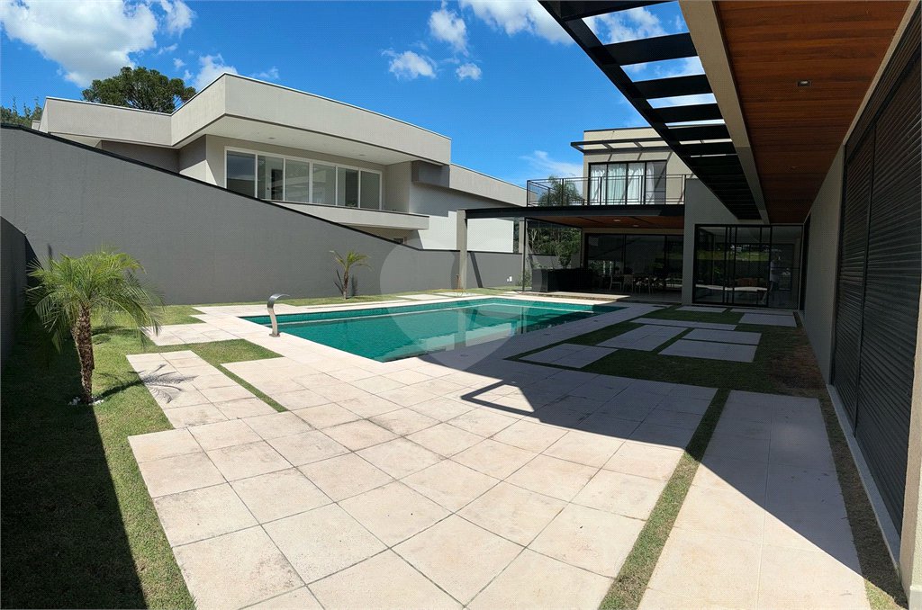 Casa à venda com 5 suítes no condomínio Porto de Atibaia, Atibaia - SP