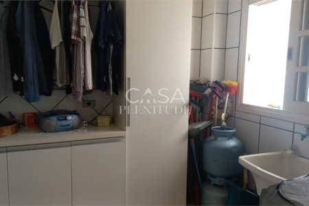 Casa à venda com 4 quartos, sendo 1 suíte, em Vila Jardini, Sorocaba, SP