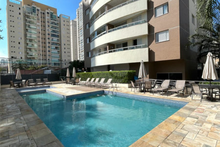 Apartamento à venda com 2 quartos, sendo 1 suíte,  em Vila Romana, São Paulo, SP