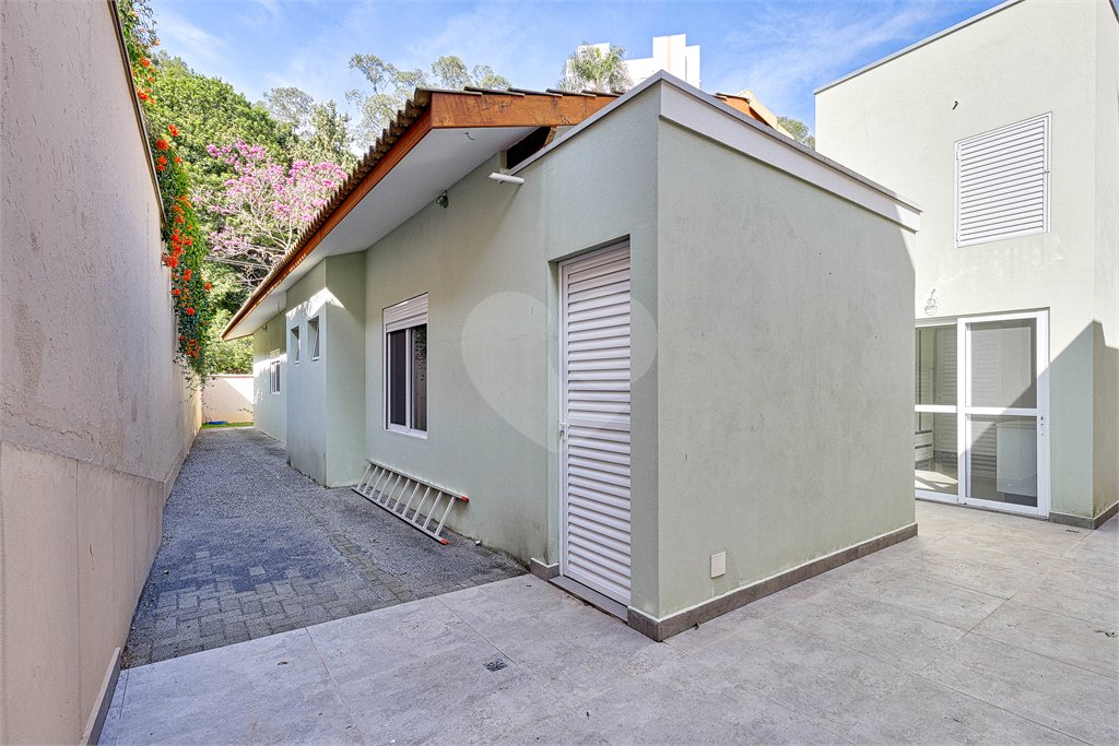 Casa de Vila à venda com 3 suítes em Alto da Boa Vista, São Paulo, SP