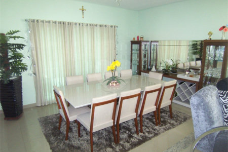Casa à venda com 3 suítes no condomínio Residencial Recanto dos Paturis, Vinhedo - SP