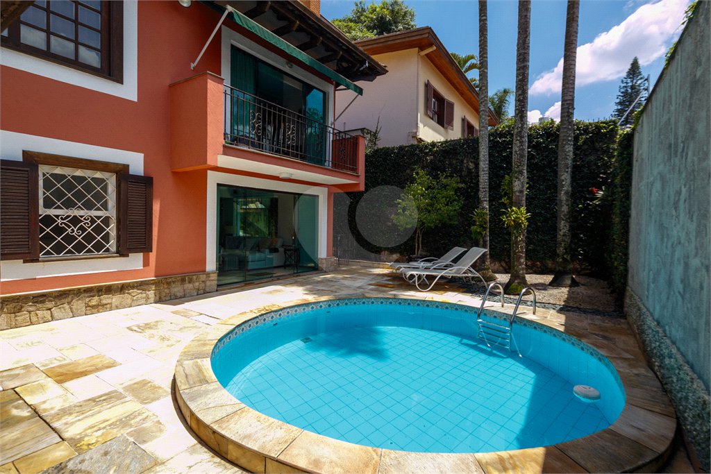 Casa Térrea à venda com 3 quartos, sendo 2 suítes,  em Brooklin Paulista, São Paulo, SP