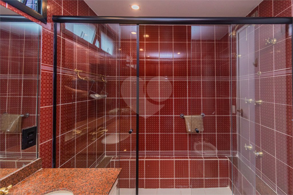 Apartamento à venda com 3 quartos, sendo 1 suíte, em Moema, São Paulo, SP