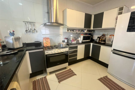 Casa à venda com 3 quartos, sendo 1 suíte, em Jardim Maria Antônia Prado, Sorocaba, SP
