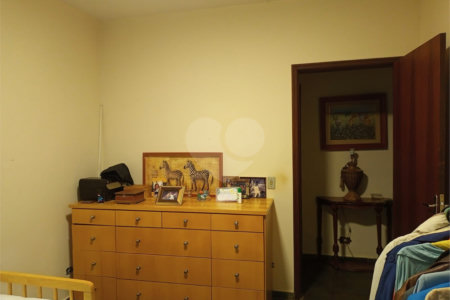 Casa à venda com 3 quartos, sendo 1 suíte, no condomínio Vale da Santa Fé, Vinhedo - SP