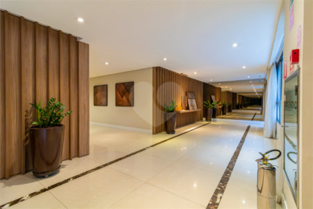 Apartamento à venda com 2 quartos, sendo 1 suíte,  em Santo Amaro, São Paulo, SP