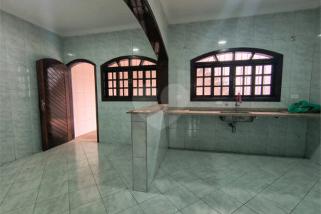 Sobrado à venda com 3 quartos, sendo 1 suíte, em Jardim D'abril, Osasco, SP