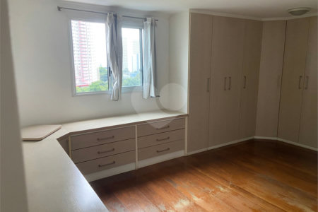 Apartamento à venda com 3 quartos, sendo 1 suíte, em Água Branca, São Paulo, SP