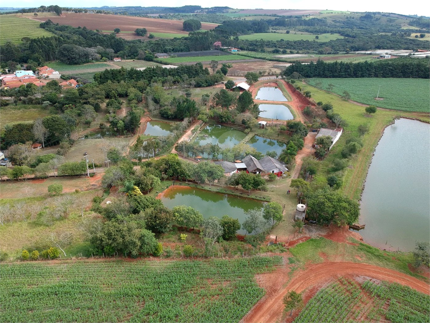 Terreno à venda com 4 quartos no condomínio Recanto dos Passaros, São Miguel Arcanjo - SP