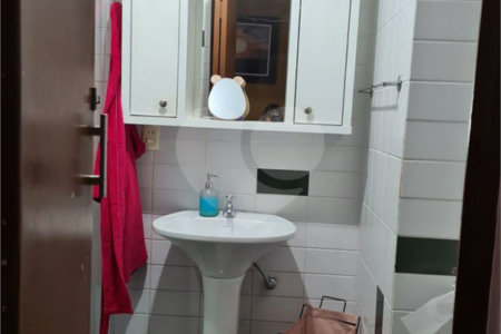 Apartamento à venda com 3 quartos, sendo 1 suíte, em Parque Santana, Mogi das Cruzes, SP
