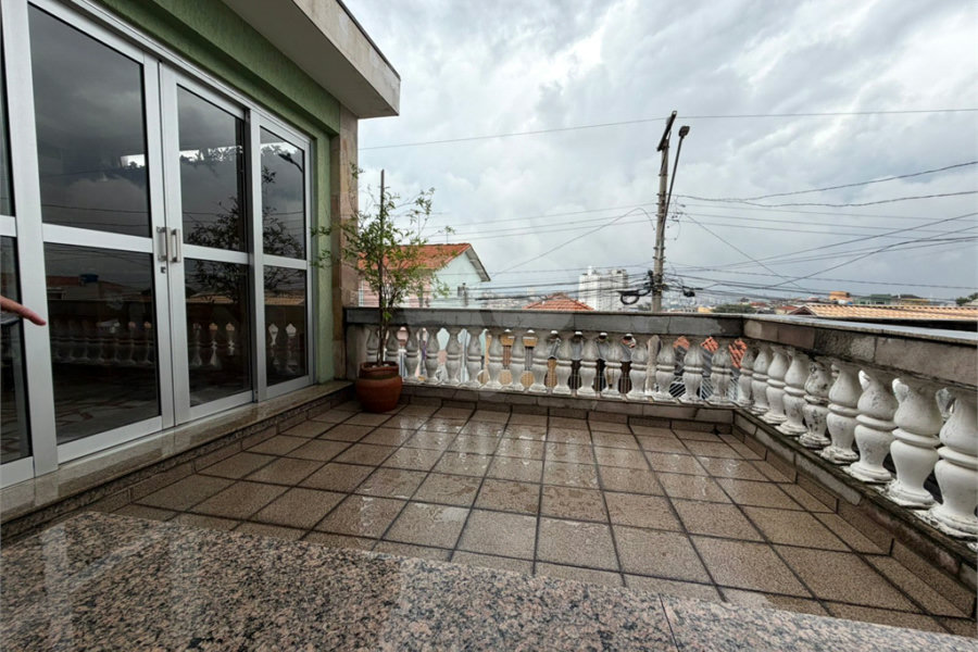 Sobrado à venda com 4 quartos, sendo 2 suítes,  em Vila Medeiros, São Paulo, SP