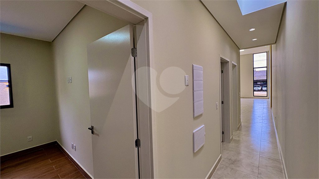 Casa à venda com 3 quartos, sendo 1 suíte, no condomínio Residencial Villagio Wanel, Sorocaba - SP